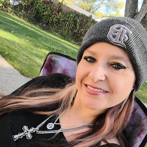 Meet your Posher, Angela